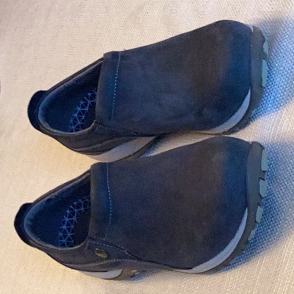 Women’s Dansko Patti clogs sz 38